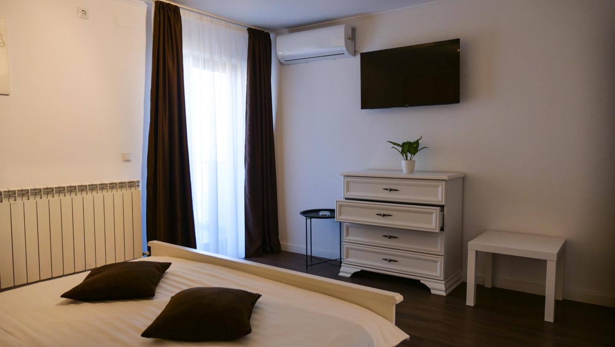 Hotel Casa Ambientt Curtea de Argeş Exteriér fotografie