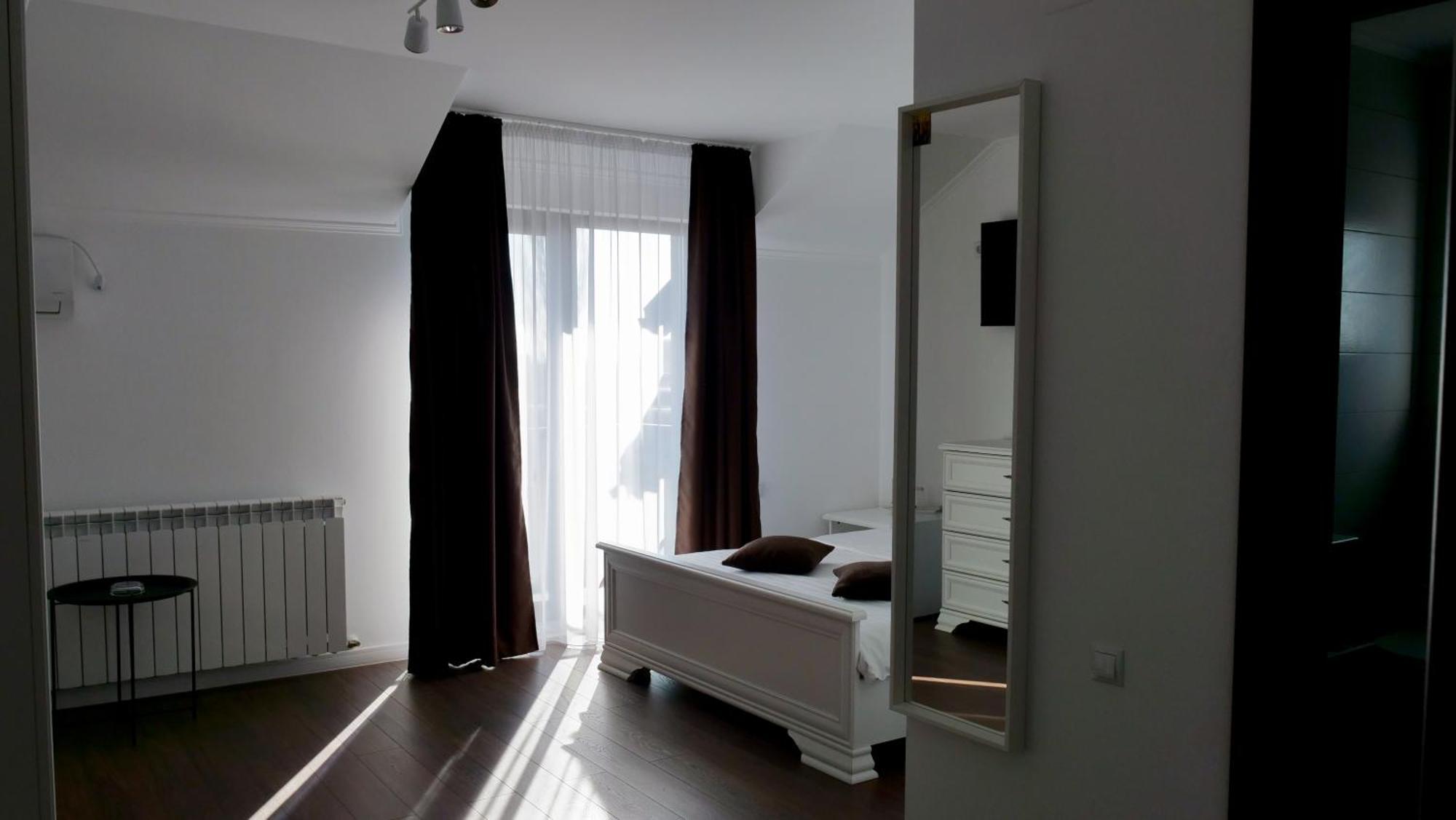 Hotel Casa Ambientt Curtea de Argeş Exteriér fotografie
